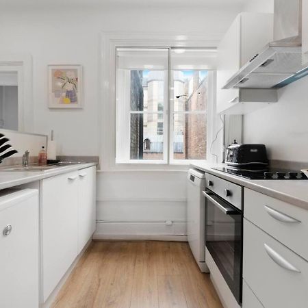 2 Bed Piccadilly Apartment 3 런던 외부 사진