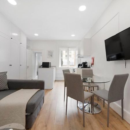 2 Bed Piccadilly Apartment 3 런던 외부 사진