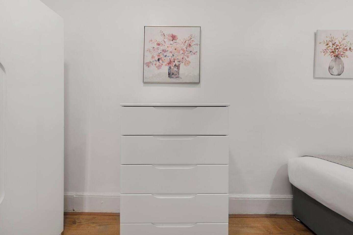 2 Bed Piccadilly Apartment 3 런던 외부 사진