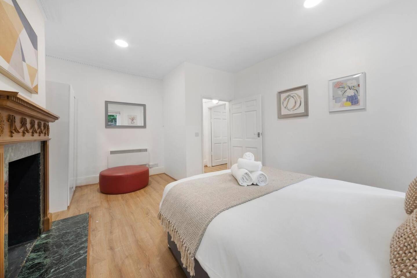 2 Bed Piccadilly Apartment 3 런던 외부 사진
