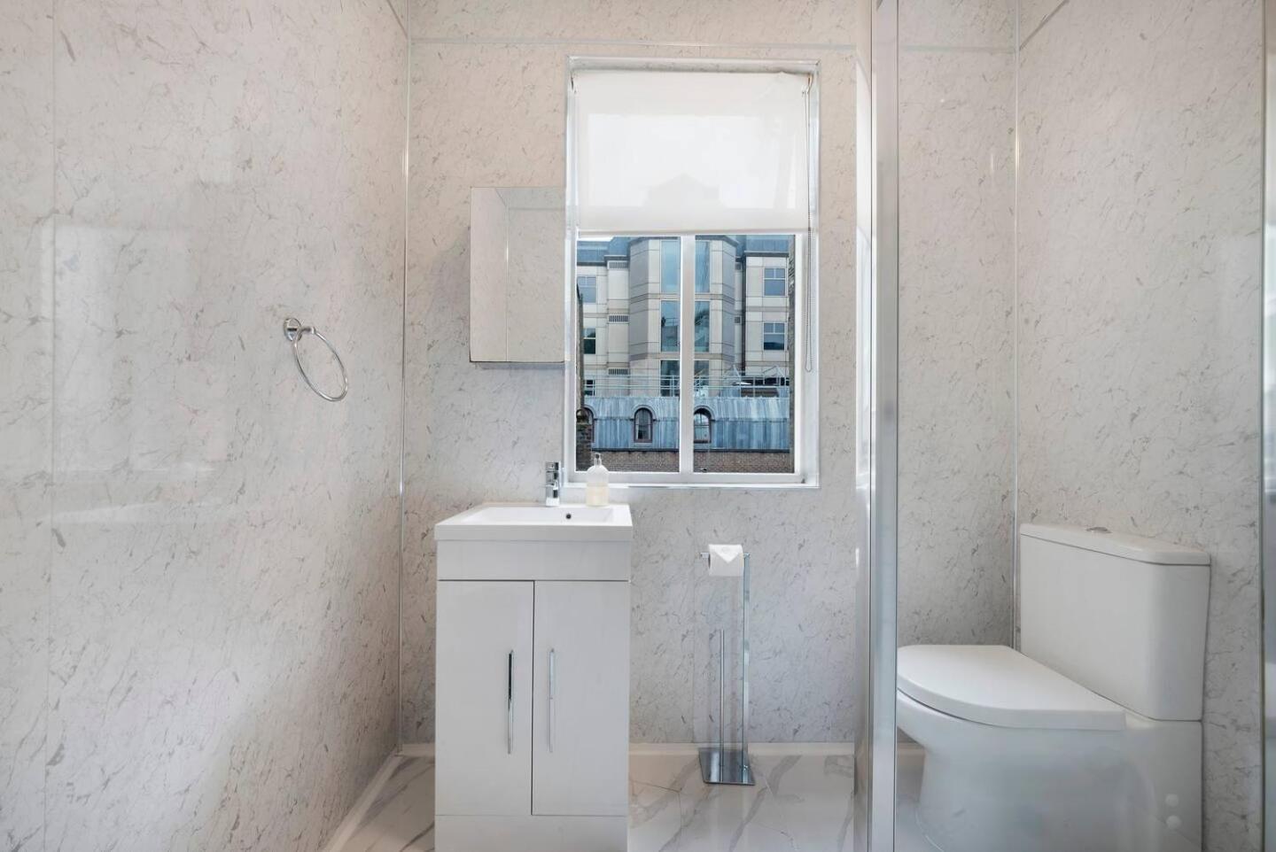 2 Bed Piccadilly Apartment 3 런던 외부 사진