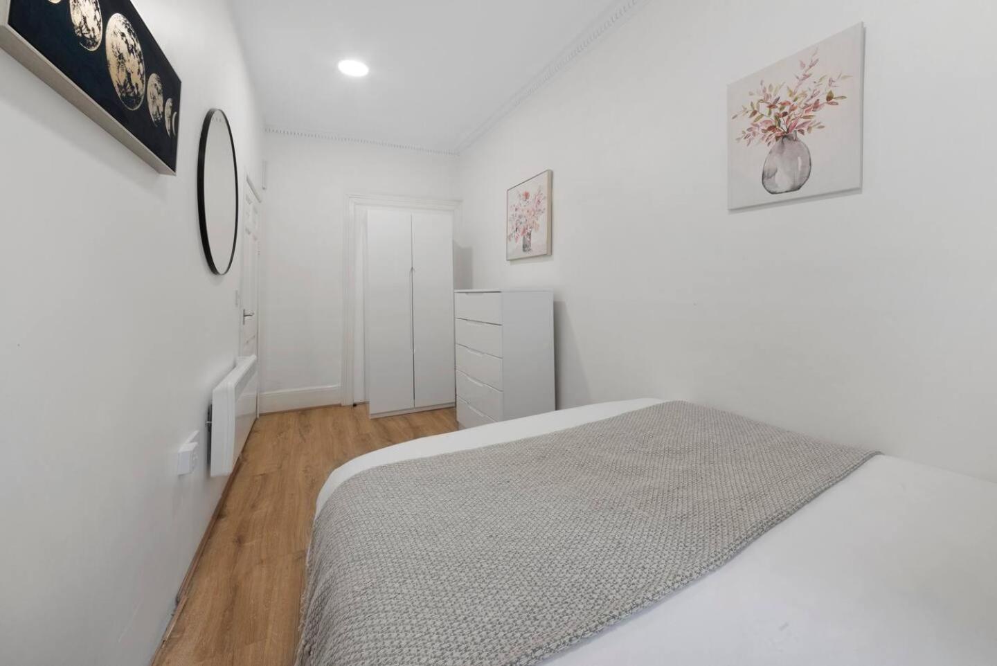 2 Bed Piccadilly Apartment 3 런던 외부 사진