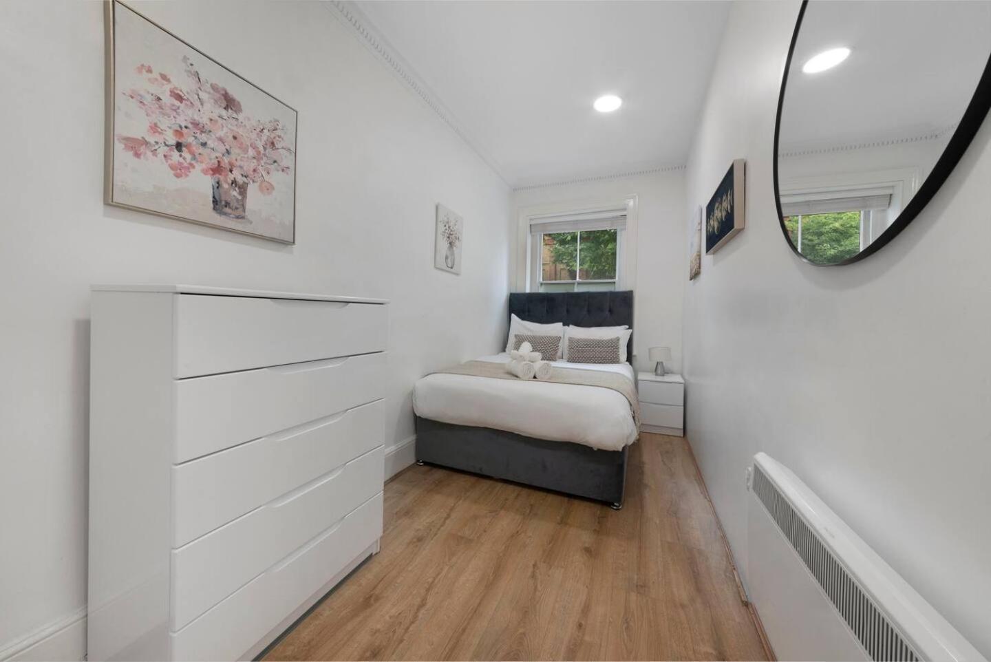 2 Bed Piccadilly Apartment 3 런던 외부 사진