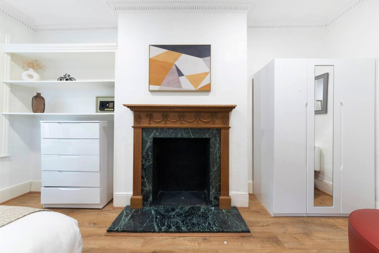 2 Bed Piccadilly Apartment 3 런던 외부 사진