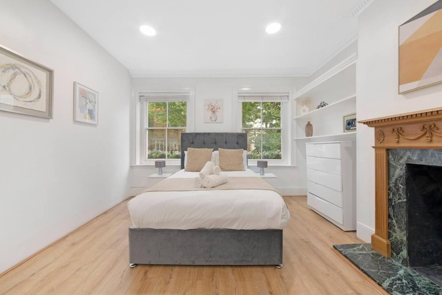2 Bed Piccadilly Apartment 3 런던 외부 사진